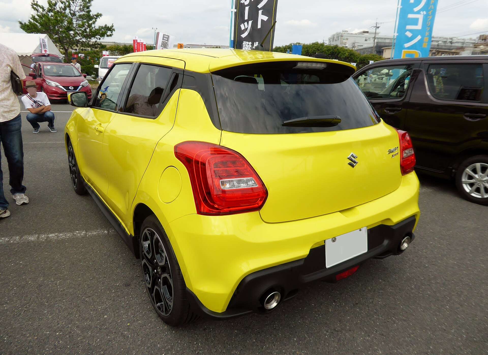 Suzuki Swift Sport ZC33S rear view