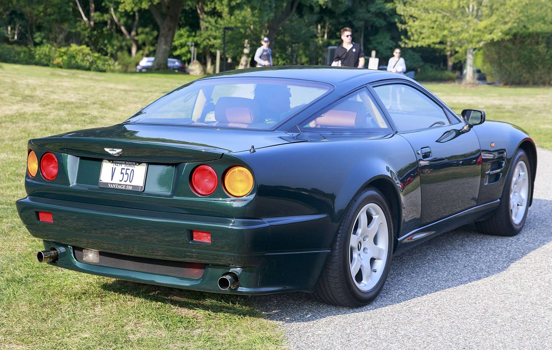 1994 Aston Martin Vantage V550 rear view