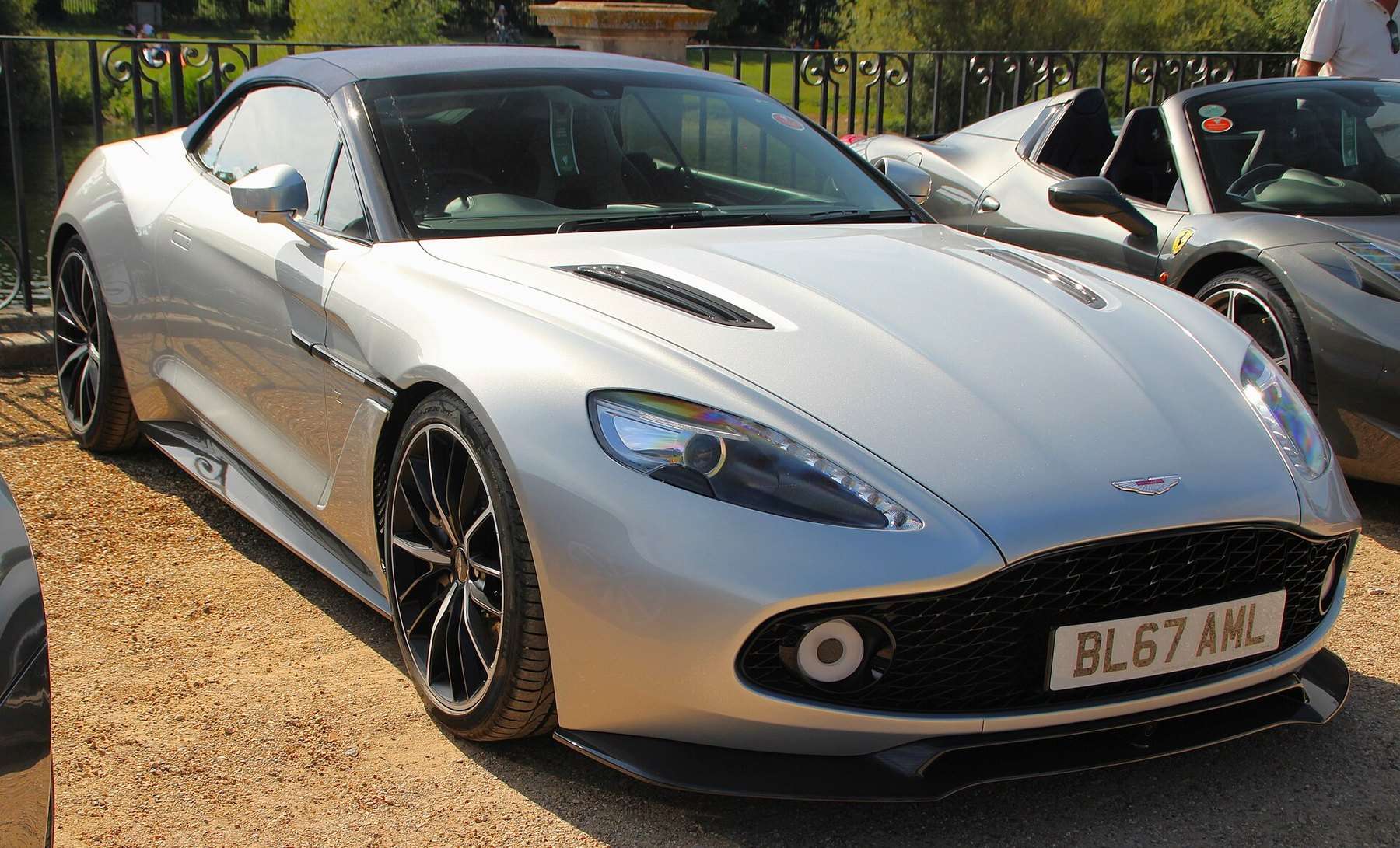 Aston Martin Vanquish Zagato Volante